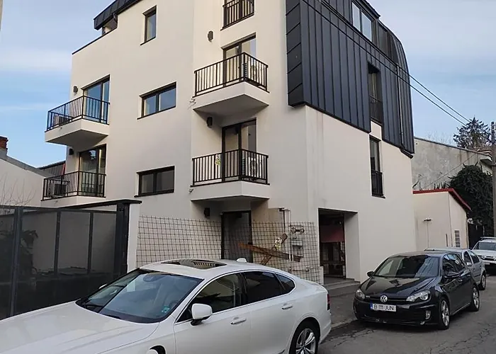 Casa Valmer Parter - Private Parking, Spatios Si Linistit *