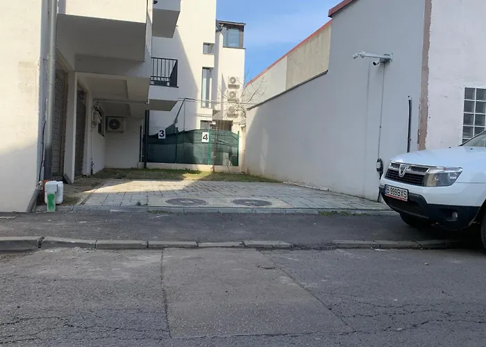 Apartment Casa Valmer Parter - Private Parking, Spatios Si Linistit Bucharest