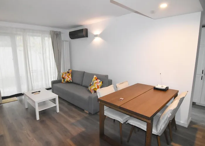Apartament Casa Valmer A Parter Spațios, Liniște Si Confort *